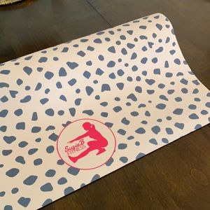 SuzieB Cheetah Yoga/Workout Mat!!